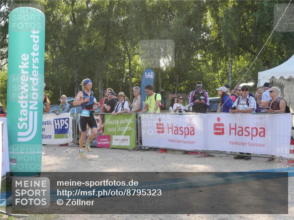 07.09.2025 - 19. Norderstedt Triathlon Zöllner http://msf.ph/oto/8795323 07.09.2025 16:59:28 Ziel 882 meine-sportfotos.de