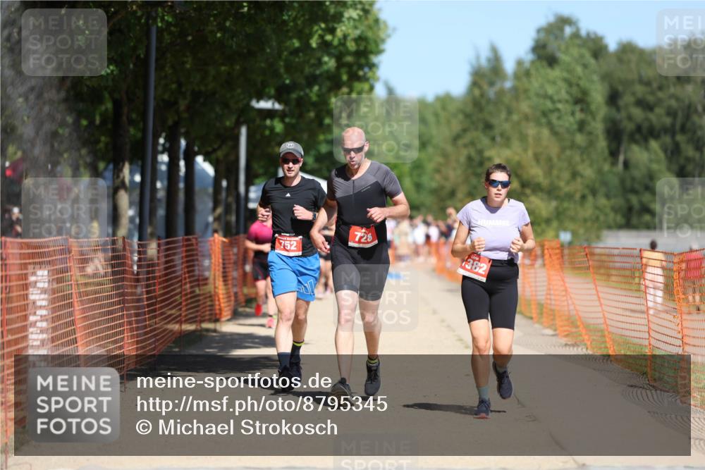 07.09.2025 - 19. Norderstedt Triathlon Michael Strokosch http://msf.ph/oto/8795345 07.09.2025 13:00:32 Laufen 295, 728, 752, 783, 1382 meine-sportfotos.de