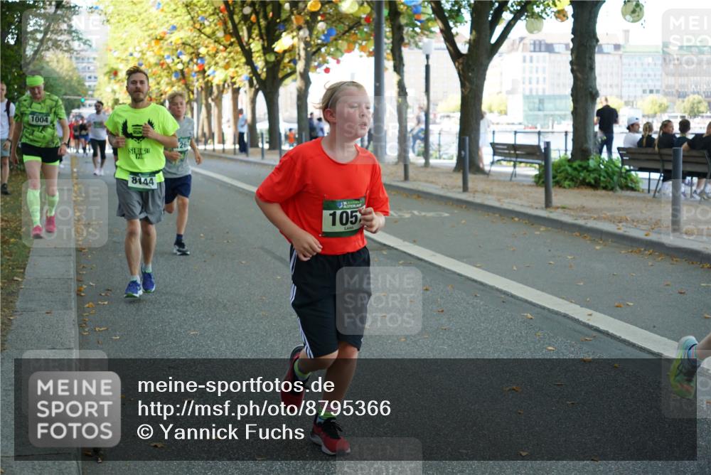 07.09.2025 - BARMER Alsterlauf Yannick Fuchs http://msf.ph/oto/8795366 07.09.2025 11:43:41 Laufen 1004, 8144, 267, 105 meine-sportfotos.de