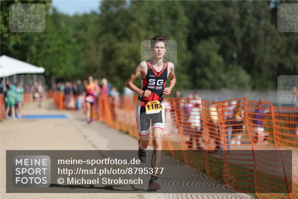 07.09.2025 - 19. Norderstedt Triathlon Michael Strokosch http://msf.ph/oto/8795377 07.09.2025 11:53:03 Laufen 1183 meine-sportfotos.de