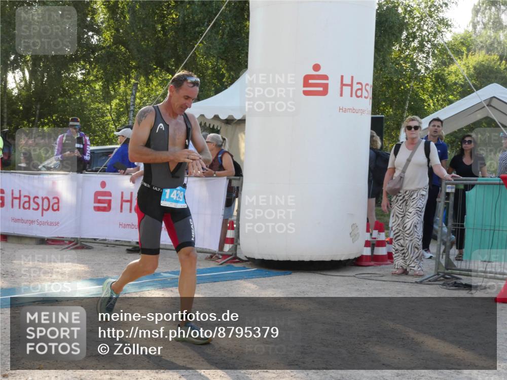 07.09.2025 - 19. Norderstedt Triathlon Zöllner http://msf.ph/oto/8795379 07.09.2025 16:59:46 Ziel 1429 meine-sportfotos.de