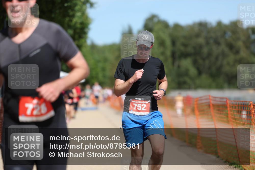 07.09.2025 - 19. Norderstedt Triathlon Michael Strokosch http://msf.ph/oto/8795381 07.09.2025 13:00:36 Laufen 295, 728, 752, 1382 meine-sportfotos.de