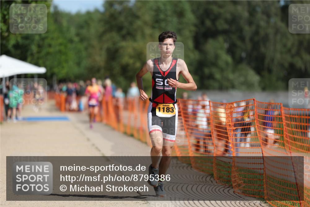 07.09.2025 - 19. Norderstedt Triathlon Michael Strokosch http://msf.ph/oto/8795386 07.09.2025 11:53:03 Laufen 1183 meine-sportfotos.de
