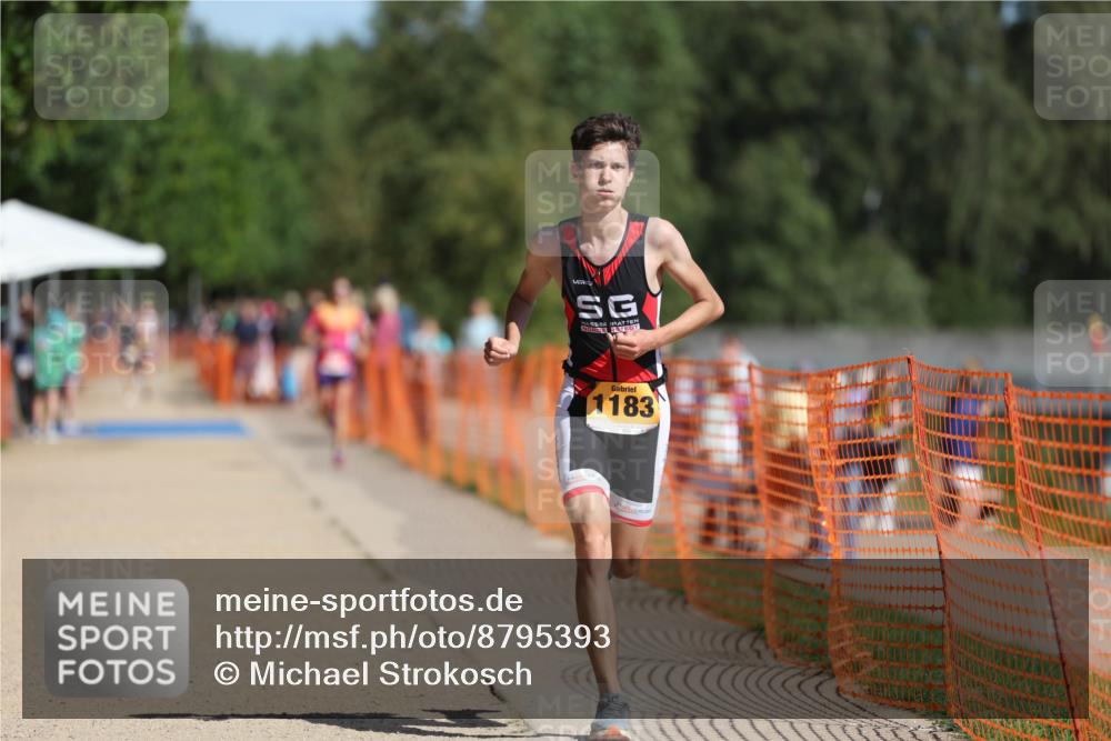 07.09.2025 - 19. Norderstedt Triathlon Michael Strokosch http://msf.ph/oto/8795393 07.09.2025 11:53:03 Laufen 1183 meine-sportfotos.de