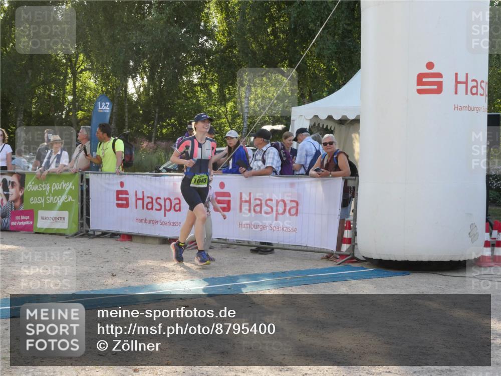 07.09.2025 - 19. Norderstedt Triathlon Zöllner http://msf.ph/oto/8795400 07.09.2025 16:59:59 Ziel 1045, 1568 meine-sportfotos.de