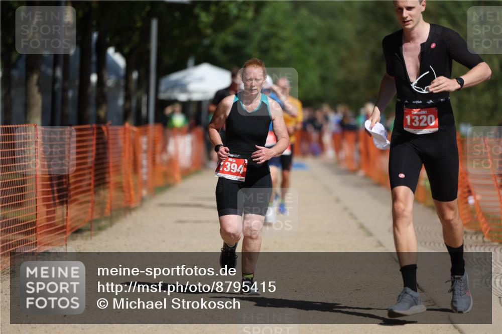 07.09.2025 - 19. Norderstedt Triathlon Michael Strokosch http://msf.ph/oto/8795415 07.09.2025 12:17:26 Laufen 303, 1320, 1357, 1394 meine-sportfotos.de