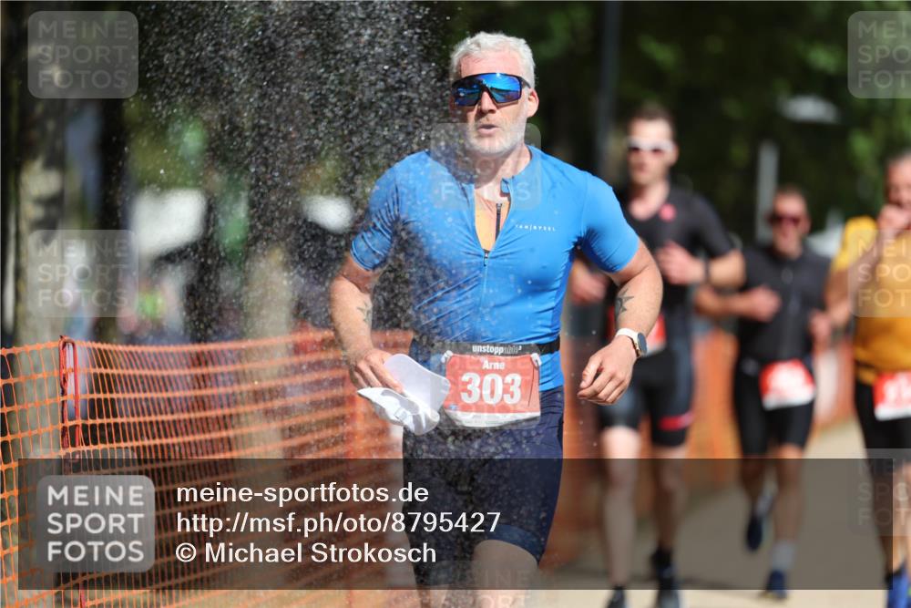 07.09.2025 - 19. Norderstedt Triathlon Michael Strokosch http://msf.ph/oto/8795427 07.09.2025 12:17:32 Laufen 234, 252, 303, 1357, 1394 meine-sportfotos.de