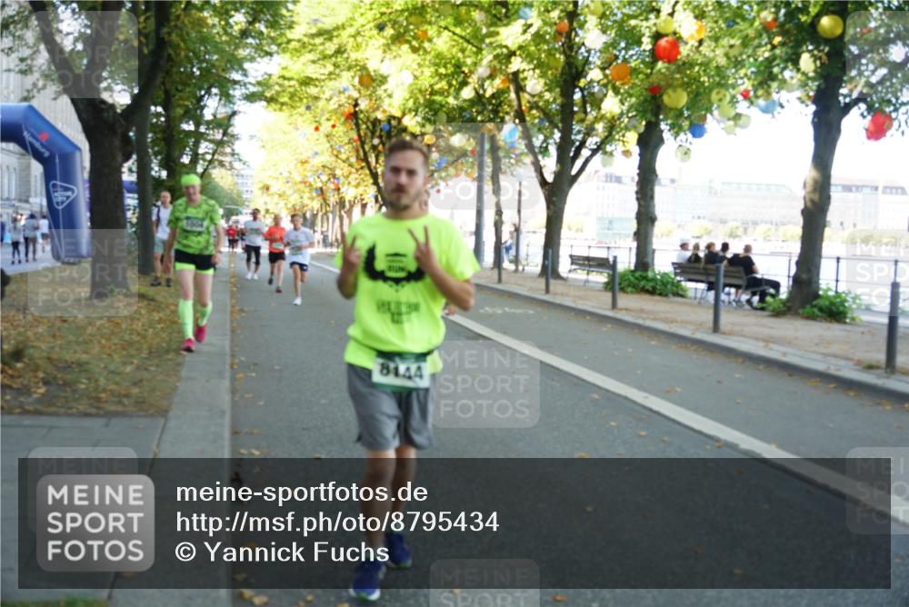 07.09.2025 - BARMER Alsterlauf Yannick Fuchs http://msf.ph/oto/8795434 07.09.2025 11:43:43 Laufen 1604, 8144 meine-sportfotos.de