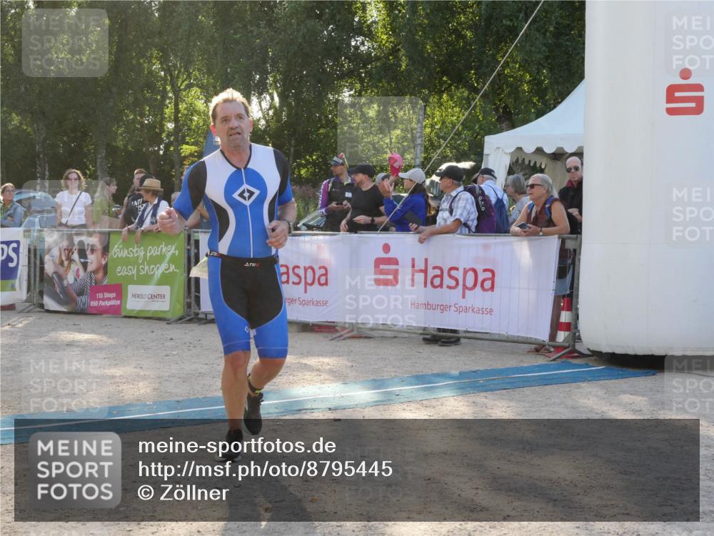 07.09.2025 - 19. Norderstedt Triathlon Zöllner http://msf.ph/oto/8795445 07.09.2025 17:00:04 Ziel 1045, 1568 meine-sportfotos.de