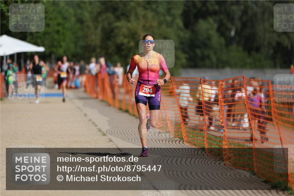 07.09.2025 - 19. Norderstedt Triathlon Michael Strokosch http://msf.ph/oto/8795447 07.09.2025 11:53:11 Laufen 204, 1203 meine-sportfotos.de