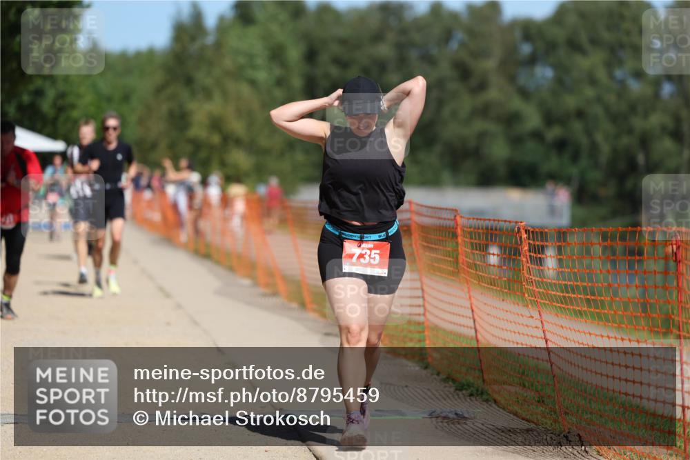 07.09.2025 - 19. Norderstedt Triathlon Michael Strokosch http://msf.ph/oto/8795459 07.09.2025 13:00:46 Laufen 727, 735, 1311, 1328 meine-sportfotos.de