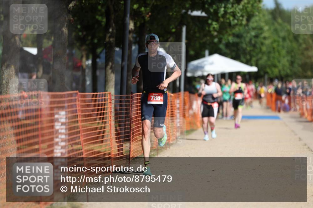 07.09.2025 - 19. Norderstedt Triathlon Michael Strokosch http://msf.ph/oto/8795479 07.09.2025 12:17:47 Laufen 768 meine-sportfotos.de