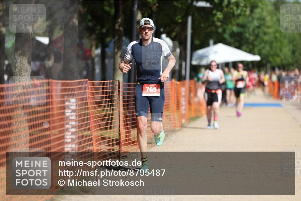 07.09.2025 - 19. Norderstedt Triathlon Michael Strokosch http://msf.ph/oto/8795487 07.09.2025 12:17:47 Laufen 768 meine-sportfotos.de