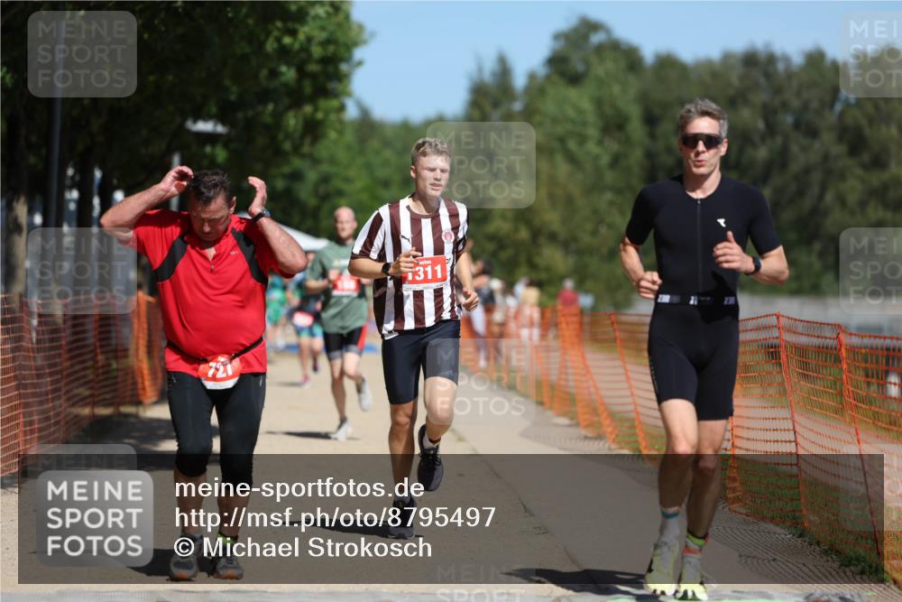 07.09.2025 - 19. Norderstedt Triathlon Michael Strokosch http://msf.ph/oto/8795497 07.09.2025 13:00:50 Laufen 188, 727, 735, 1311, 1328 meine-sportfotos.de