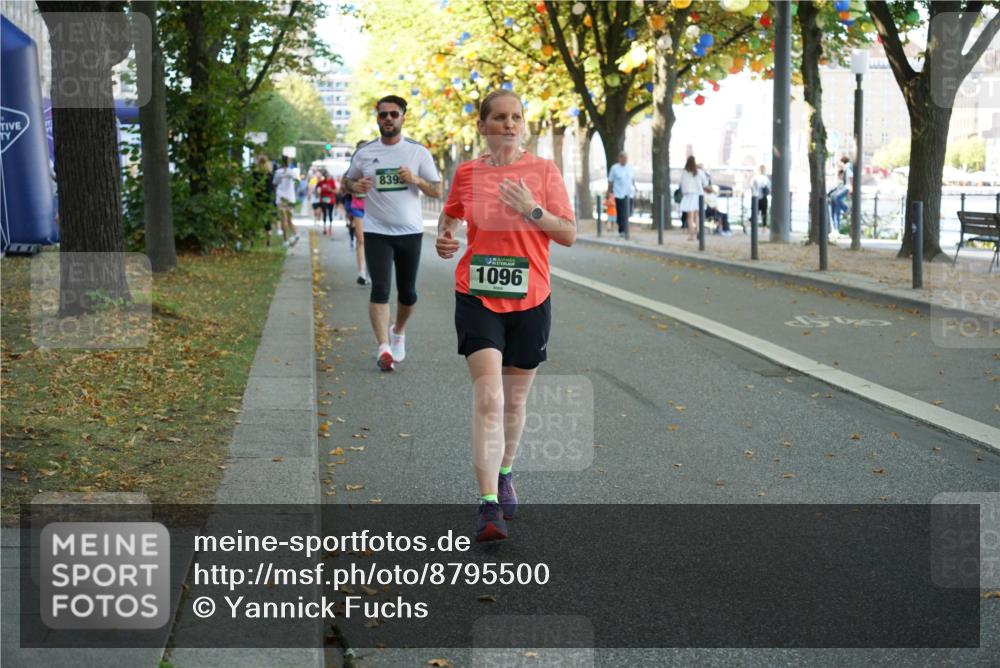 07.09.2025 - BARMER Alsterlauf Yannick Fuchs http://msf.ph/oto/8795500 07.09.2025 11:43:47 Laufen 8395, 1096 meine-sportfotos.de