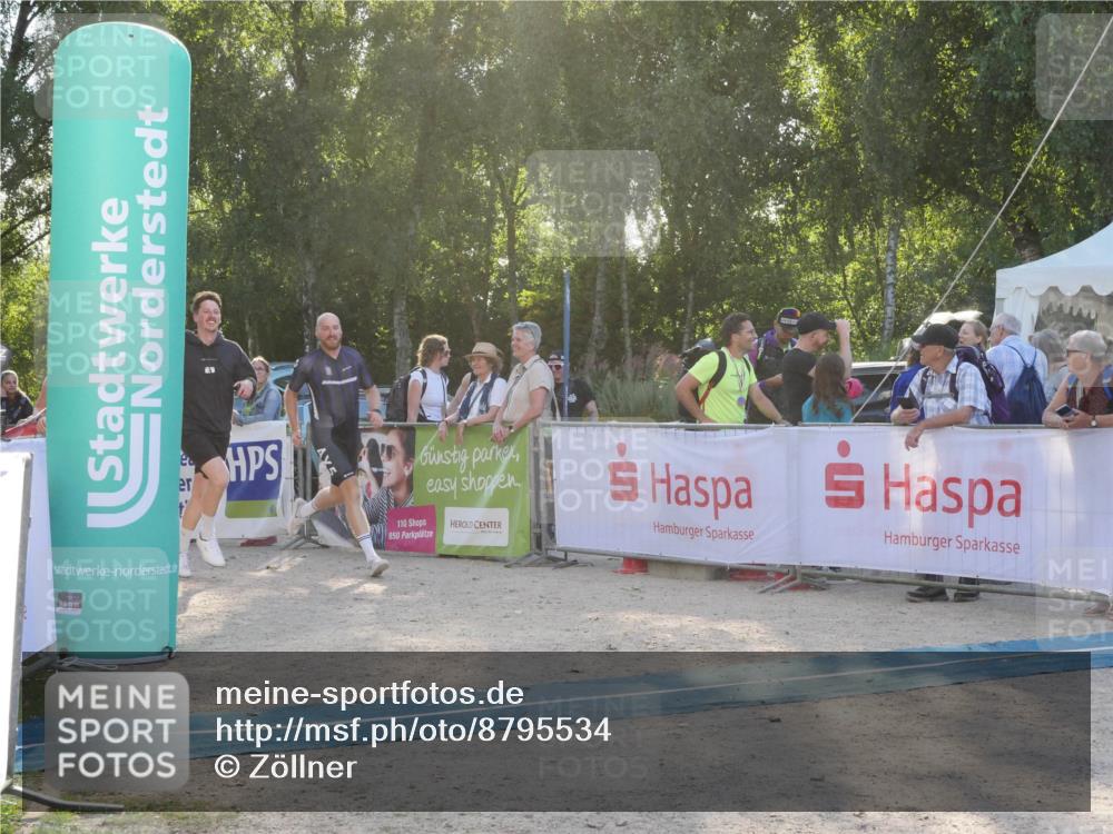07.09.2025 - 19. Norderstedt Triathlon Zöllner http://msf.ph/oto/8795534 07.09.2025 17:00:41 Ziel 938 meine-sportfotos.de