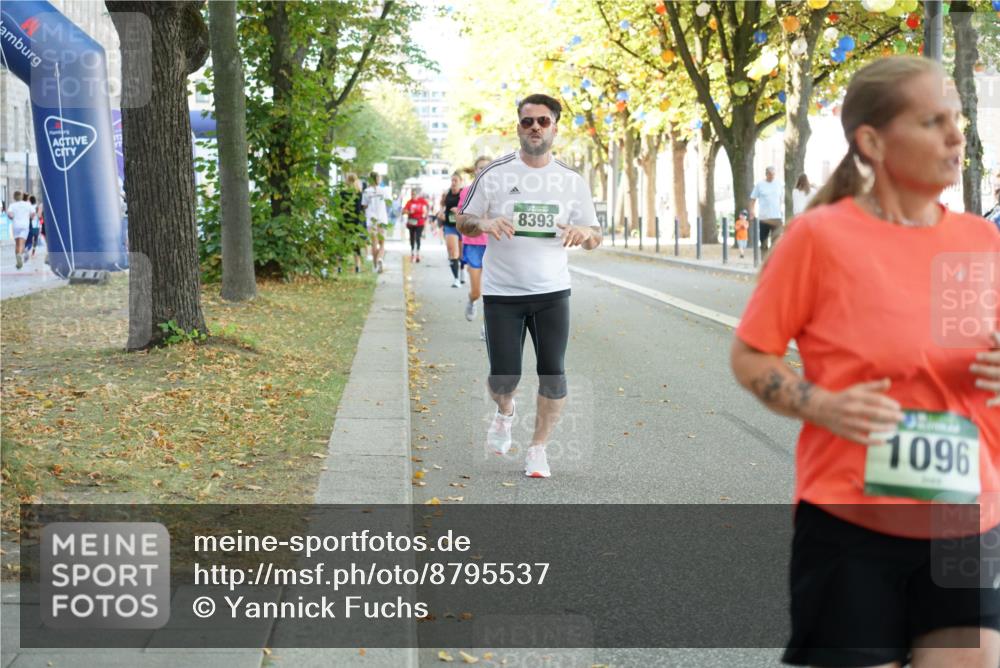 07.09.2025 - BARMER Alsterlauf Yannick Fuchs http://msf.ph/oto/8795537 07.09.2025 11:43:49 Laufen 8393, 1096 meine-sportfotos.de