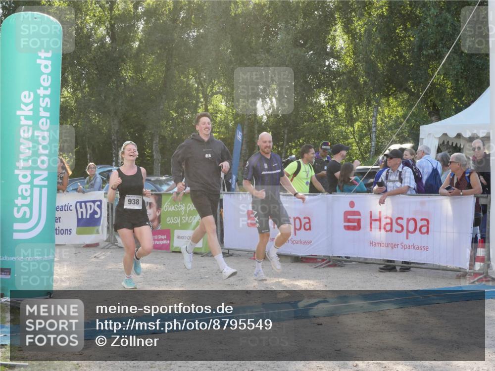 07.09.2025 - 19. Norderstedt Triathlon Zöllner http://msf.ph/oto/8795549 07.09.2025 17:00:42 Ziel 938 meine-sportfotos.de