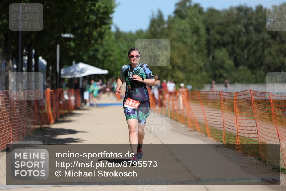 07.09.2025 - 19. Norderstedt Triathlon Michael Strokosch http://msf.ph/oto/8795573 07.09.2025 13:00:59 Laufen 188, 1214 meine-sportfotos.de