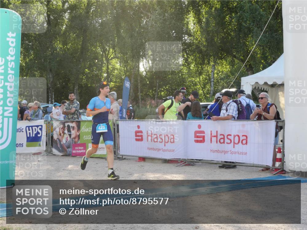 07.09.2025 - 19. Norderstedt Triathlon Zöllner http://msf.ph/oto/8795577 07.09.2025 17:01:23 Ziel 425 meine-sportfotos.de