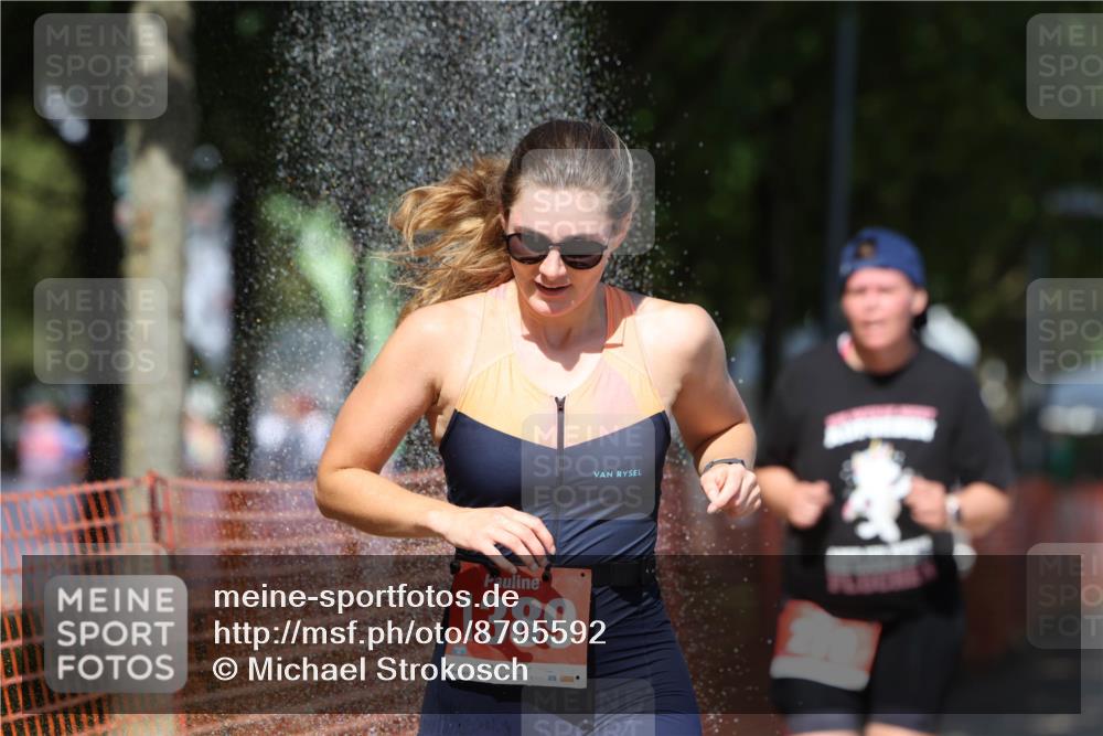 07.09.2025 - 19. Norderstedt Triathlon Michael Strokosch http://msf.ph/oto/8795592 07.09.2025 13:50:46 Laufen 219, 1389 meine-sportfotos.de
