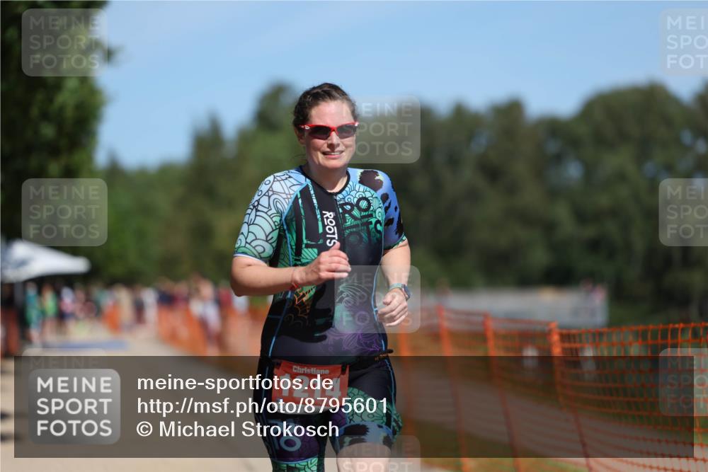 07.09.2025 - 19. Norderstedt Triathlon Michael Strokosch http://msf.ph/oto/8795601 07.09.2025 13:01:02 Laufen 1214 meine-sportfotos.de