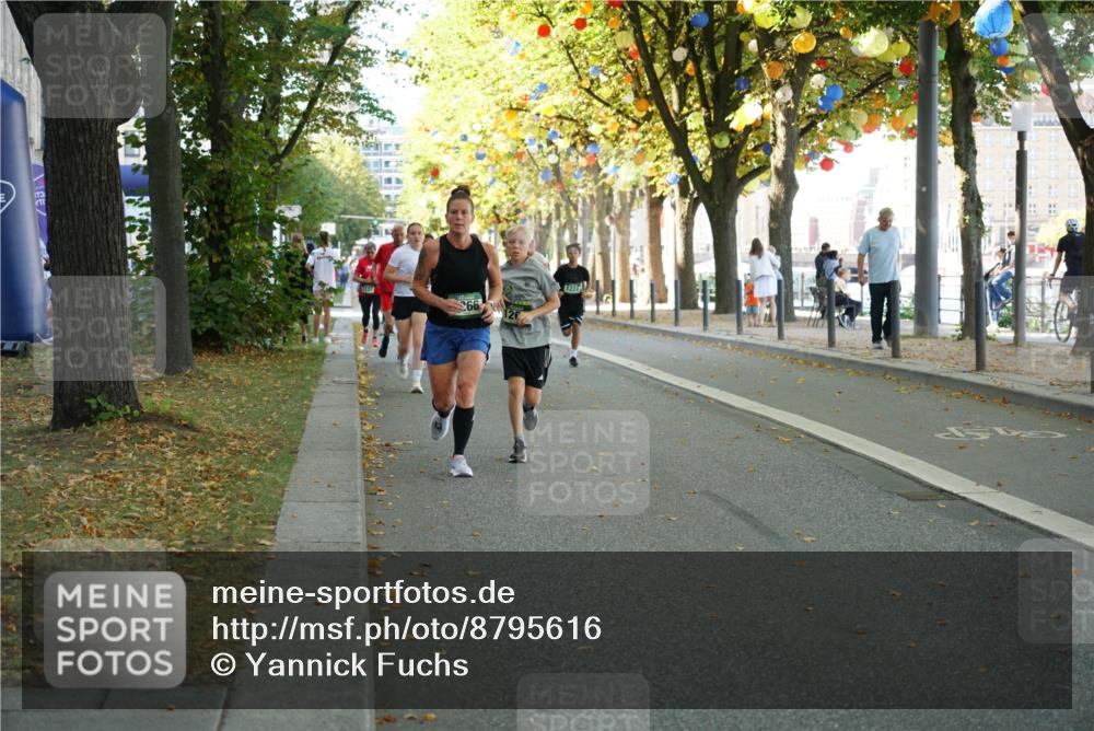 07.09.2025 - BARMER Alsterlauf Yannick Fuchs http://msf.ph/oto/8795616 07.09.2025 11:43:55 Laufen 1137, 266, 1227 meine-sportfotos.de