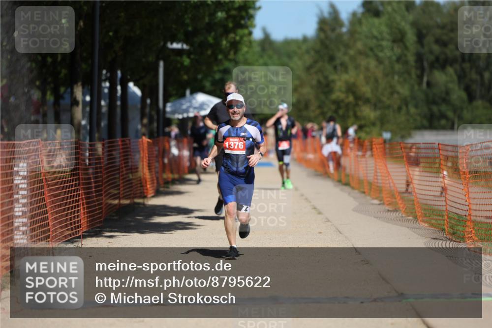 07.09.2025 - 19. Norderstedt Triathlon Michael Strokosch http://msf.ph/oto/8795622 07.09.2025 13:01:24 Laufen 177, 1376 meine-sportfotos.de