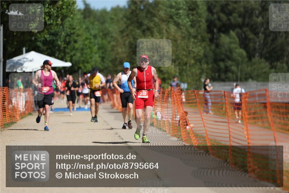 07.09.2025 - 19. Norderstedt Triathlon Michael Strokosch http://msf.ph/oto/8795664 07.09.2025 12:18:12 Laufen 203 meine-sportfotos.de