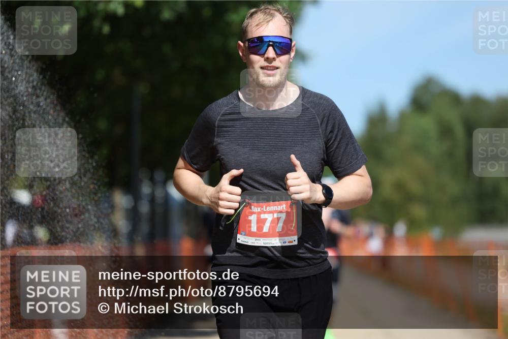 07.09.2025 - 19. Norderstedt Triathlon Michael Strokosch http://msf.ph/oto/8795694 07.09.2025 13:01:30 Laufen 177, 210, 250, 1376 meine-sportfotos.de