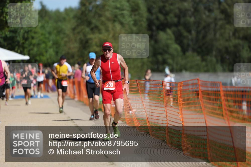 07.09.2025 - 19. Norderstedt Triathlon Michael Strokosch http://msf.ph/oto/8795695 07.09.2025 12:18:15 Laufen 203, 857, 1371 meine-sportfotos.de