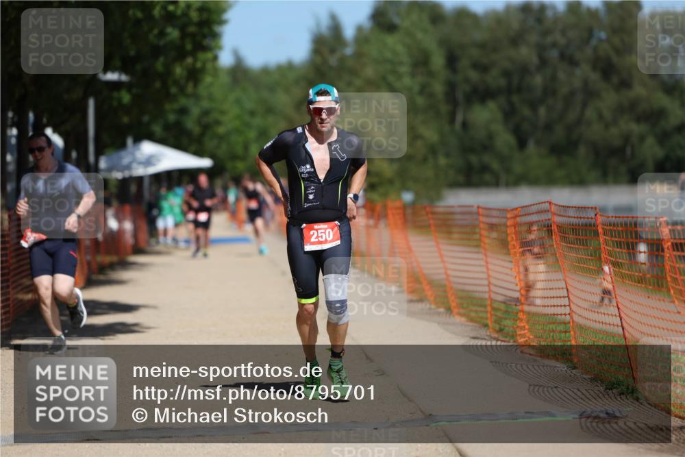 07.09.2025 - 19. Norderstedt Triathlon Michael Strokosch http://msf.ph/oto/8795701 07.09.2025 13:01:32 Laufen 177, 210, 250 meine-sportfotos.de