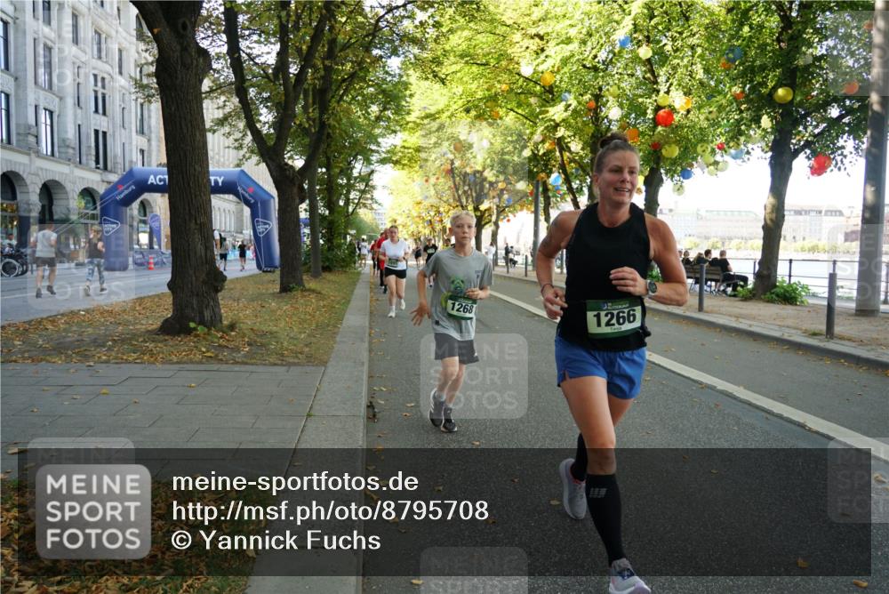 07.09.2025 - BARMER Alsterlauf Yannick Fuchs http://msf.ph/oto/8795708 07.09.2025 11:43:59 Laufen 1268, 1266 meine-sportfotos.de
