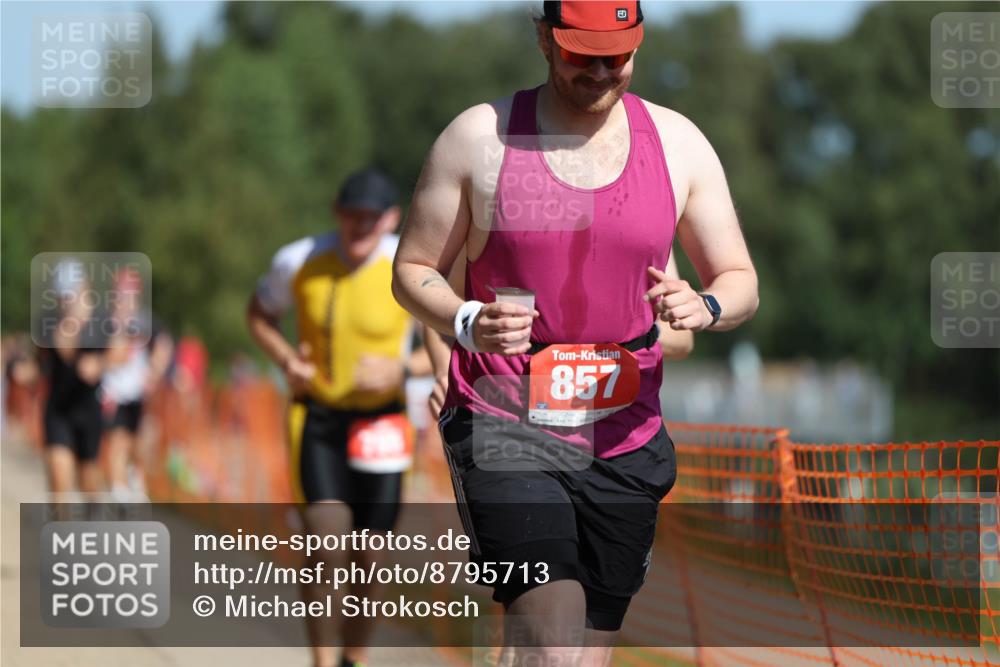 07.09.2025 - 19. Norderstedt Triathlon Michael Strokosch http://msf.ph/oto/8795713 07.09.2025 12:18:23 Laufen 203, 237, 795, 857, 1313, 1371 meine-sportfotos.de