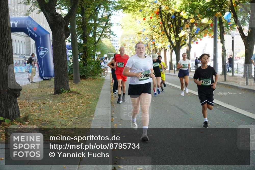 07.09.2025 - BARMER Alsterlauf Yannick Fuchs http://msf.ph/oto/8795734 07.09.2025 11:44:00 Laufen 1002, 095, 1175, 1174, 1224 meine-sportfotos.de