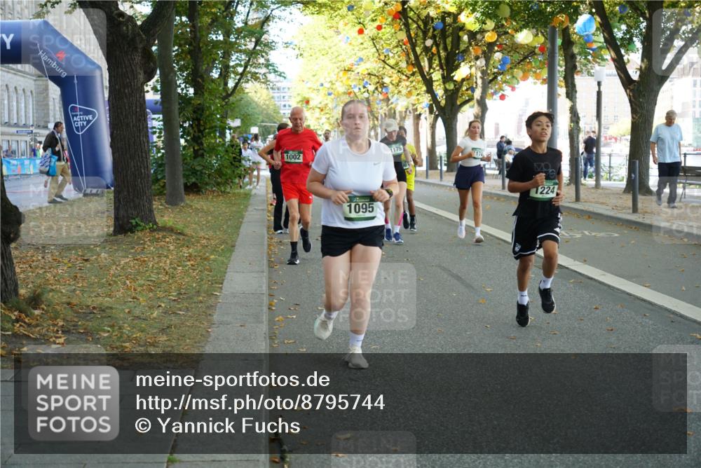 07.09.2025 - BARMER Alsterlauf Yannick Fuchs http://msf.ph/oto/8795744 07.09.2025 11:44:00 Laufen 1002, 1095, 1175, 174, 1224 meine-sportfotos.de