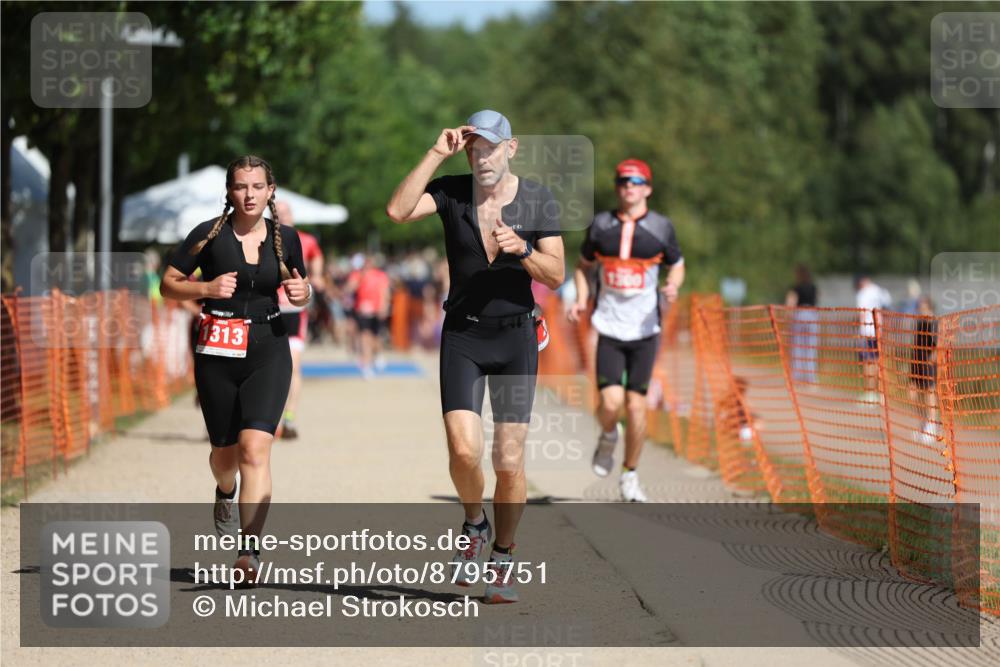 07.09.2025 - 19. Norderstedt Triathlon Michael Strokosch http://msf.ph/oto/8795751 07.09.2025 12:18:27 Laufen 237, 795, 857, 1300, 1313, 1371, 1372 meine-sportfotos.de