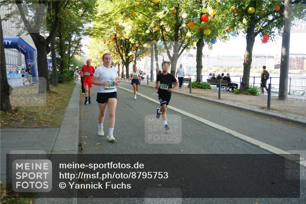 07.09.2025 - BARMER Alsterlauf Yannick Fuchs http://msf.ph/oto/8795753 07.09.2025 11:44:01 Laufen 1002, 095, 1174, 1224 meine-sportfotos.de