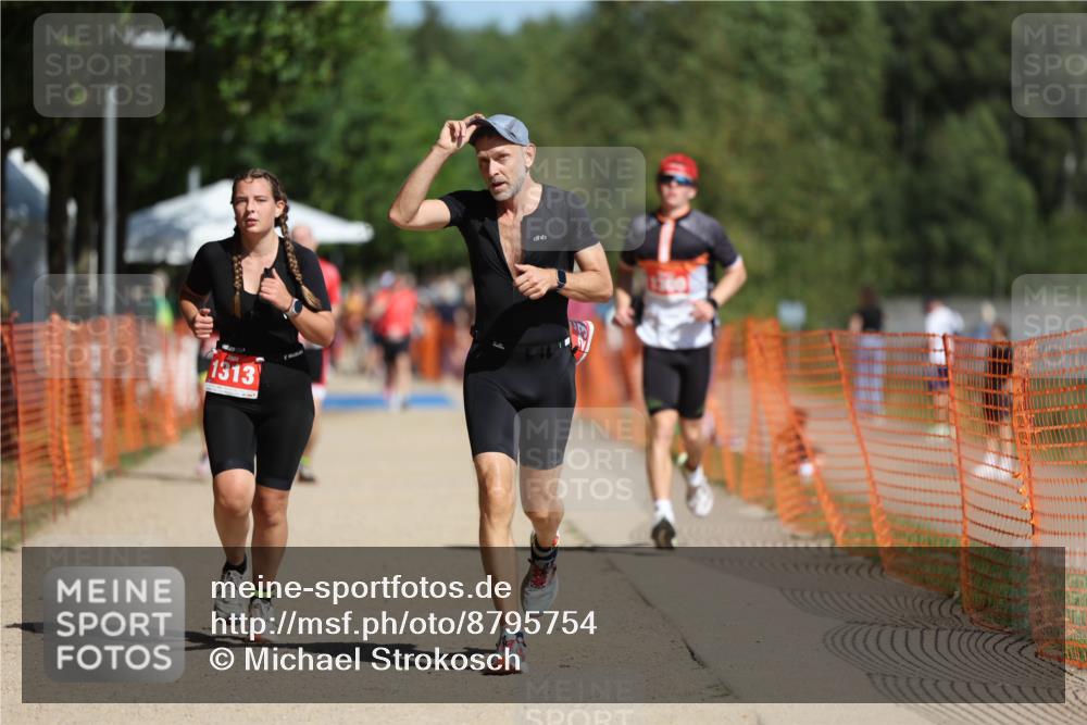 07.09.2025 - 19. Norderstedt Triathlon Michael Strokosch http://msf.ph/oto/8795754 07.09.2025 12:18:27 Laufen 237, 795, 857, 1300, 1313, 1371, 1372 meine-sportfotos.de