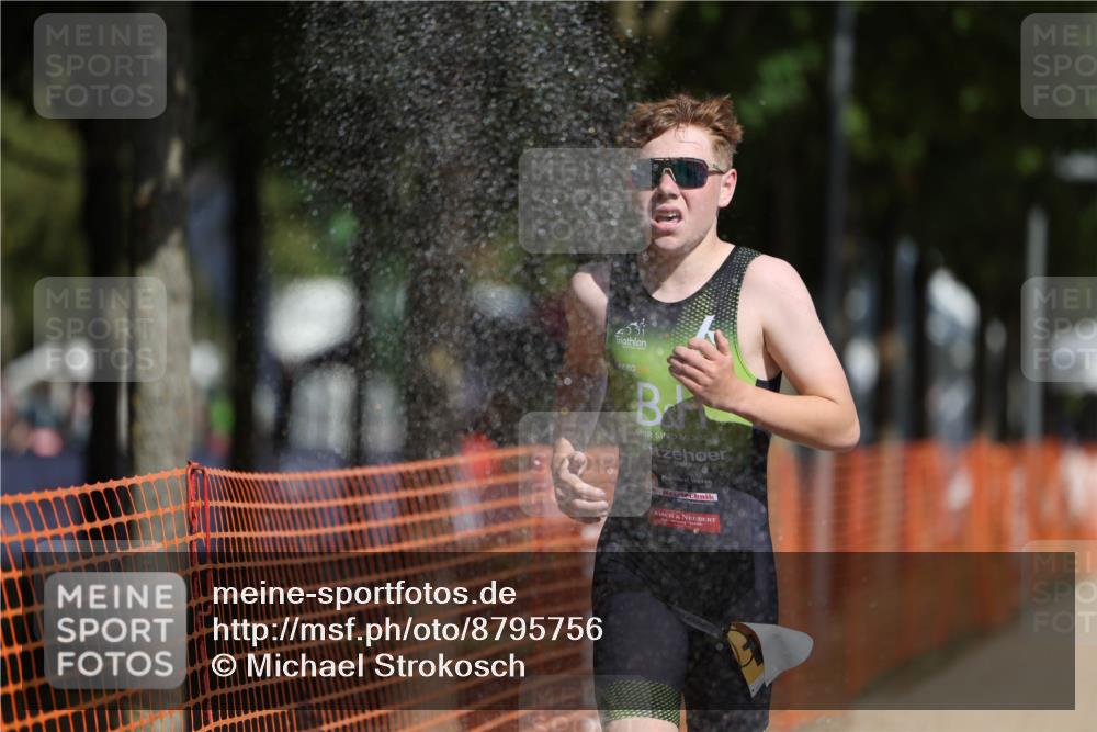 07.09.2025 - 19. Norderstedt Triathlon Michael Strokosch http://msf.ph/oto/8795756 07.09.2025 11:53:48 Laufen 1180 meine-sportfotos.de