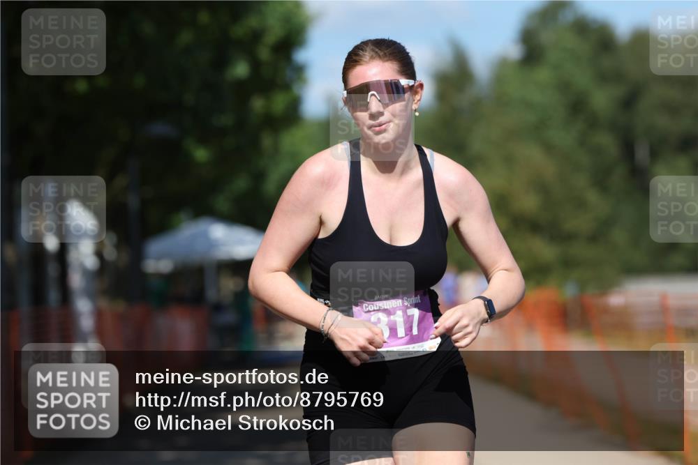 07.09.2025 - 19. Norderstedt Triathlon Michael Strokosch http://msf.ph/oto/8795769 07.09.2025 13:51:13 Laufen 317 meine-sportfotos.de
