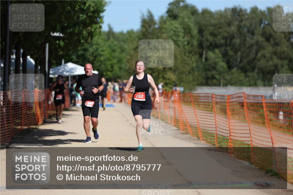 07.09.2025 - 19. Norderstedt Triathlon Michael Strokosch http://msf.ph/oto/8795777 07.09.2025 13:01:44 Laufen 262, 1397 meine-sportfotos.de