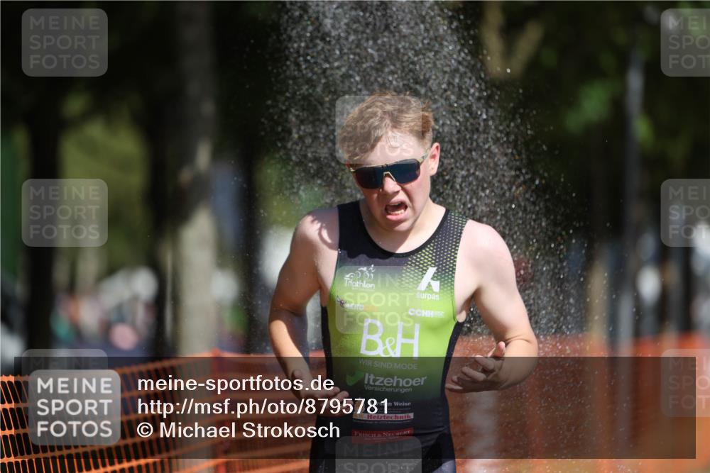 07.09.2025 - 19. Norderstedt Triathlon Michael Strokosch http://msf.ph/oto/8795781 07.09.2025 11:53:49 Laufen 1180 meine-sportfotos.de