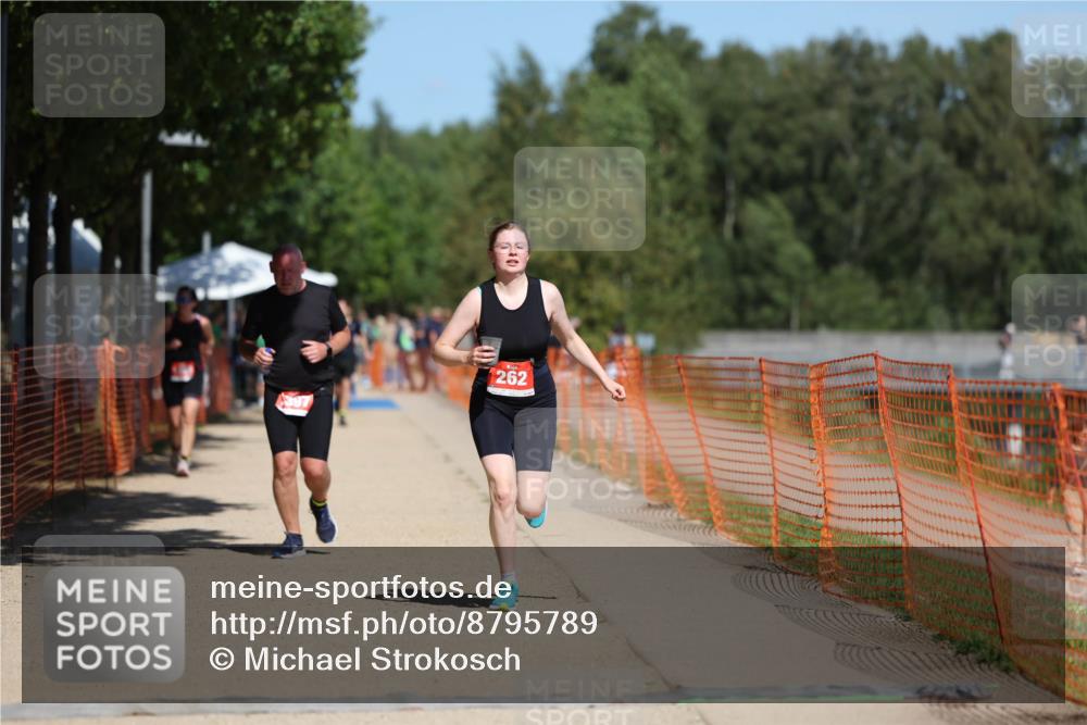 07.09.2025 - 19. Norderstedt Triathlon Michael Strokosch http://msf.ph/oto/8795789 07.09.2025 13:01:45 Laufen 262, 1397 meine-sportfotos.de