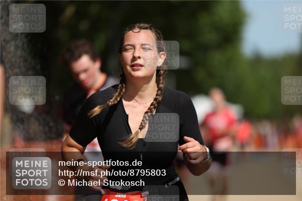 07.09.2025 - 19. Norderstedt Triathlon Michael Strokosch http://msf.ph/oto/8795803 07.09.2025 12:18:32 Laufen 237, 822, 1300, 1313, 1372 meine-sportfotos.de