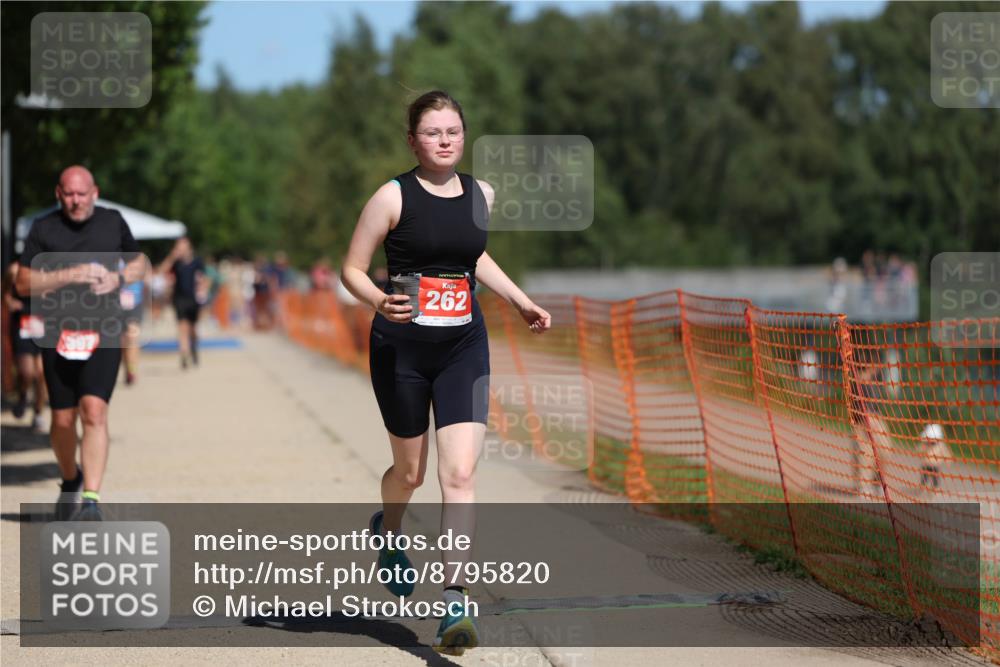 07.09.2025 - 19. Norderstedt Triathlon Michael Strokosch http://msf.ph/oto/8795820 07.09.2025 13:01:46 Laufen 262, 1397 meine-sportfotos.de