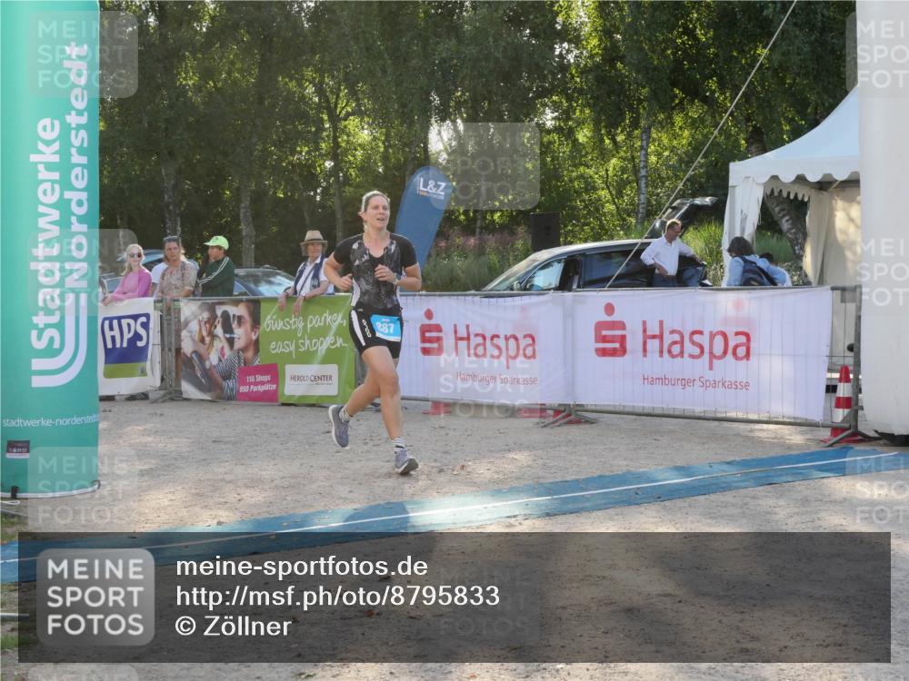 07.09.2025 - 19. Norderstedt Triathlon Zöllner http://msf.ph/oto/8795833 07.09.2025 17:05:56 Ziel 887 meine-sportfotos.de