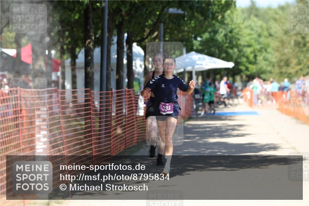 07.09.2025 - 19. Norderstedt Triathlon Michael Strokosch http://msf.ph/oto/8795834 07.09.2025 13:51:42 Laufen 324, 333, 1352 meine-sportfotos.de