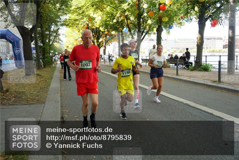 07.09.2025 - BARMER Alsterlauf Yannick Fuchs http://msf.ph/oto/8795839 07.09.2025 11:44:04 Laufen 1002, 1198, 1175, 1174, 84 meine-sportfotos.de