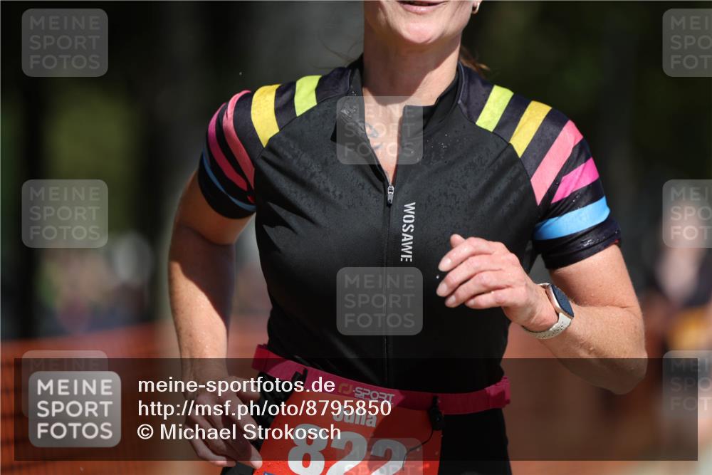 07.09.2025 - 19. Norderstedt Triathlon Michael Strokosch http://msf.ph/oto/8795850 07.09.2025 12:18:39 Laufen 822, 1159, 1372 meine-sportfotos.de
